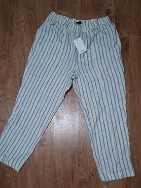 Quince White and Black Striped Elastic-Waist Pants